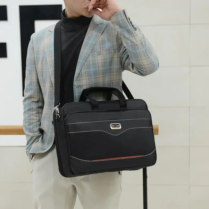 15.6" Laptop Bag - Slim & Versatile