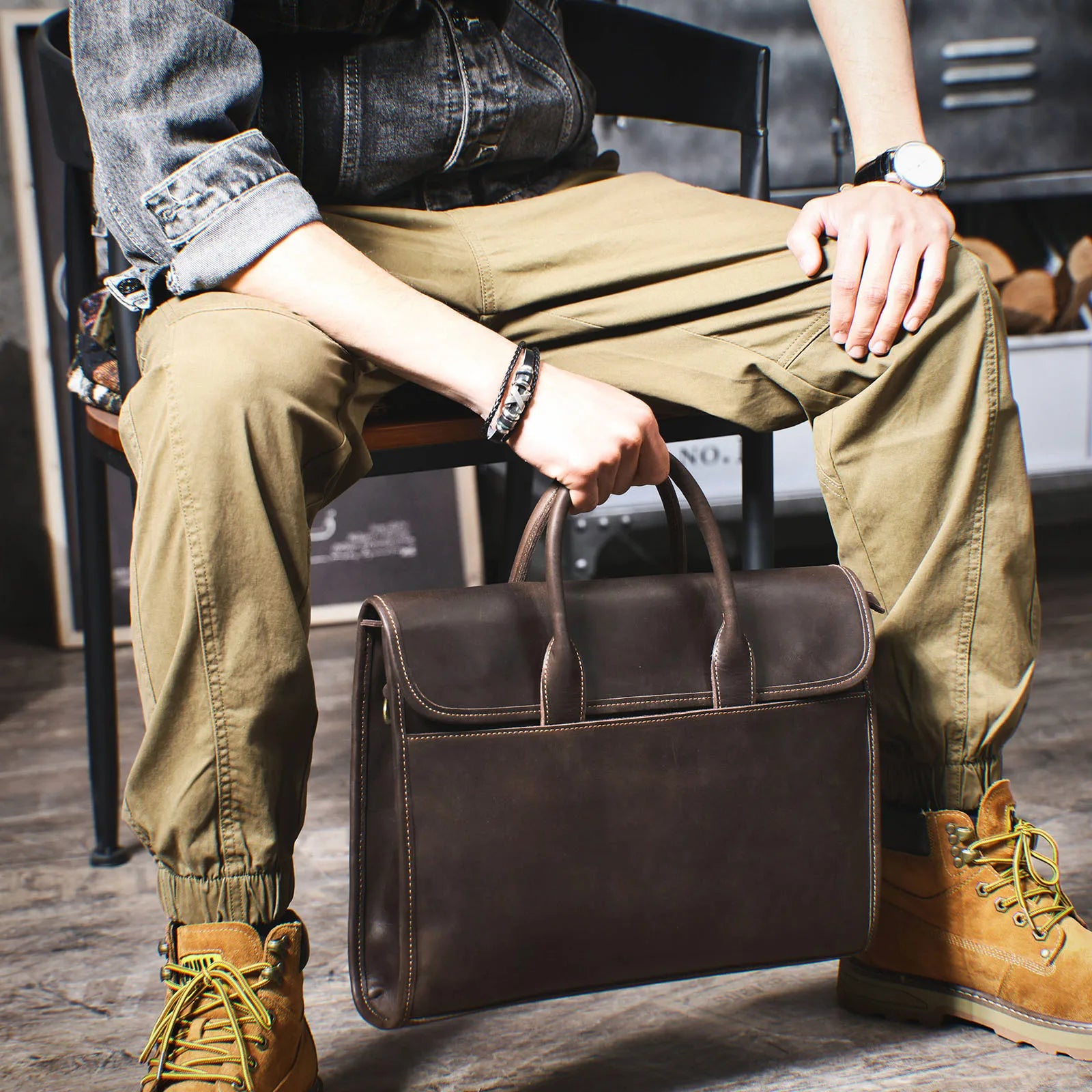 Men's Leather Vintage Briefcase - 14" Laptop Messenger Bag